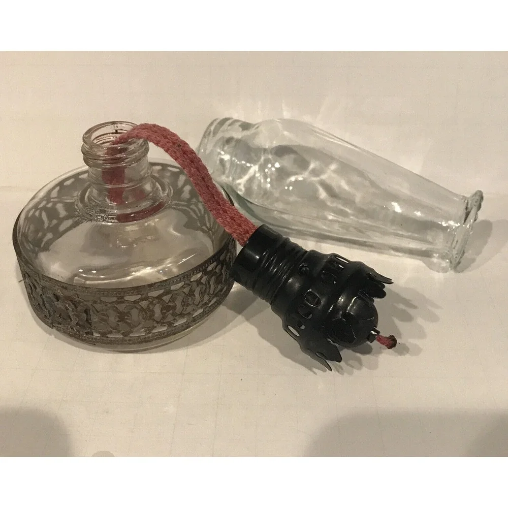 GLASS‎ OIL KEROSENE LAMP RETICULATED METAL BAND 8